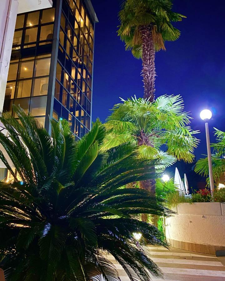 Hotel La Perla リーヴァ・デル・ガルダ エクステリア 写真