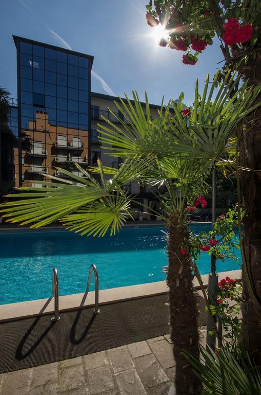 Hotel La Perla リーヴァ・デル・ガルダ エクステリア 写真