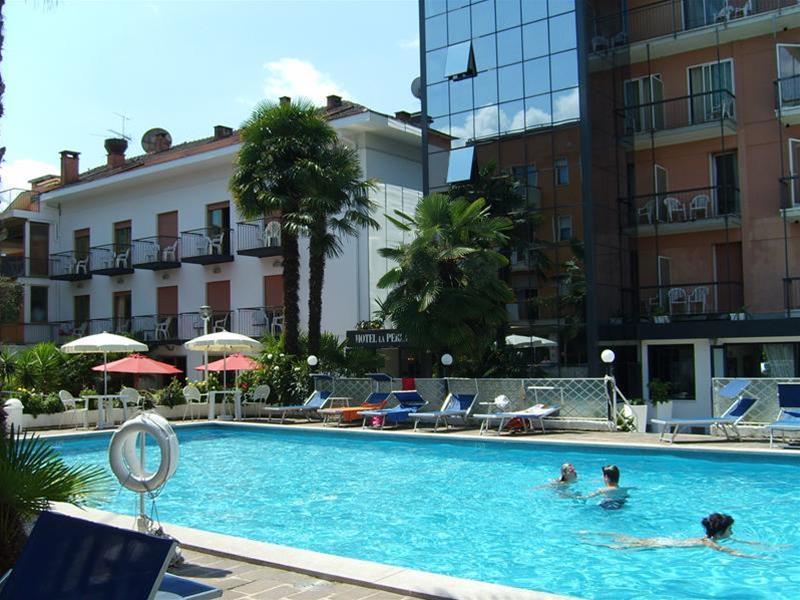 Hotel La Perla リーヴァ・デル・ガルダ エクステリア 写真