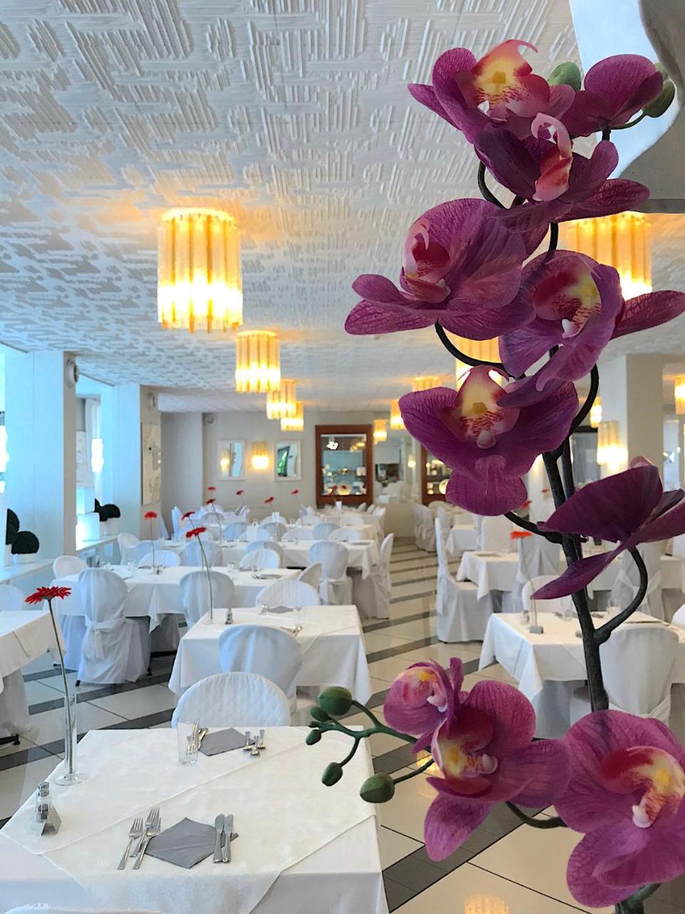 Hotel La Perla リーヴァ・デル・ガルダ エクステリア 写真